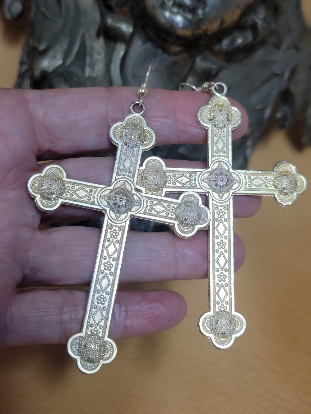 Gothic Enchanted Feligree Cross Earring Artisian - Picture 5 of 5